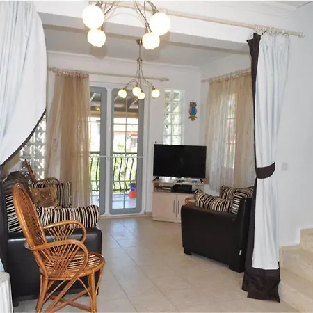 Daisy Garden B Villa *